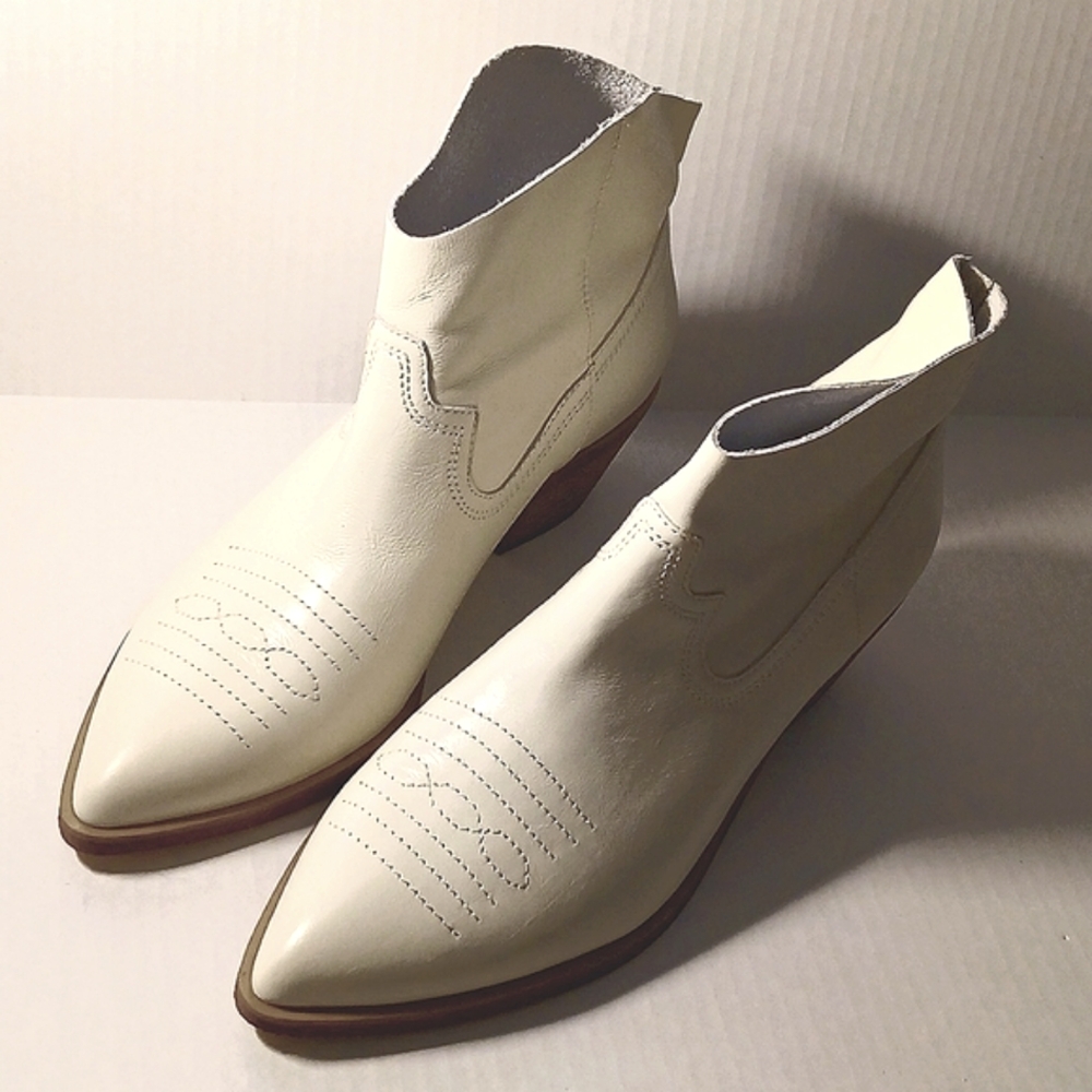 Treasure & Bond White Leather Pointed Ankle Booties